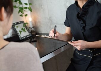 銀座カラーの勧誘はしつこい？強引な勧誘が無い理由と断り方で快適に通う方法